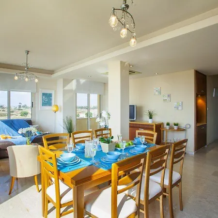 At Last Your Luxury In Mackenzie Eftyhia Villa *