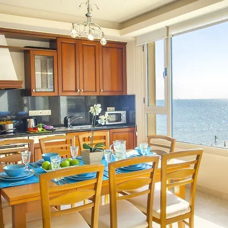 At Last Your Luxury In Mackenzie Eftyhia Larnaca